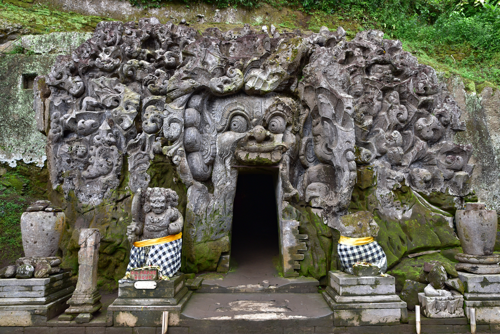 バリ島のおすすめパワースポット まだまだ謎が多い古代遺跡ゴアガジャ Baliscope バリスコープ