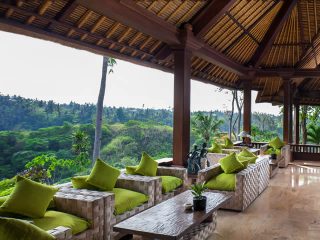 ホテル ロビー／ザ ロイヤル ピタマハ チャンプアン リラクゼーション リゾート