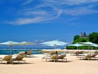 ヌサドゥアビーチ