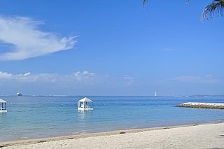 サヌール ビーチ