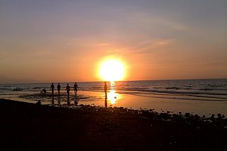 サヌールビーチのサンライズ