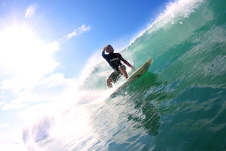 サーフィン(イメージ)