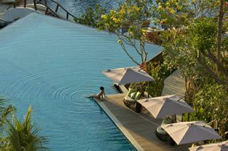 スリーモンキープール