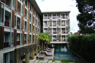 スタンダードのお部屋が用意されたホテル棟外観／ザ ヘイブン バリ スミニャック